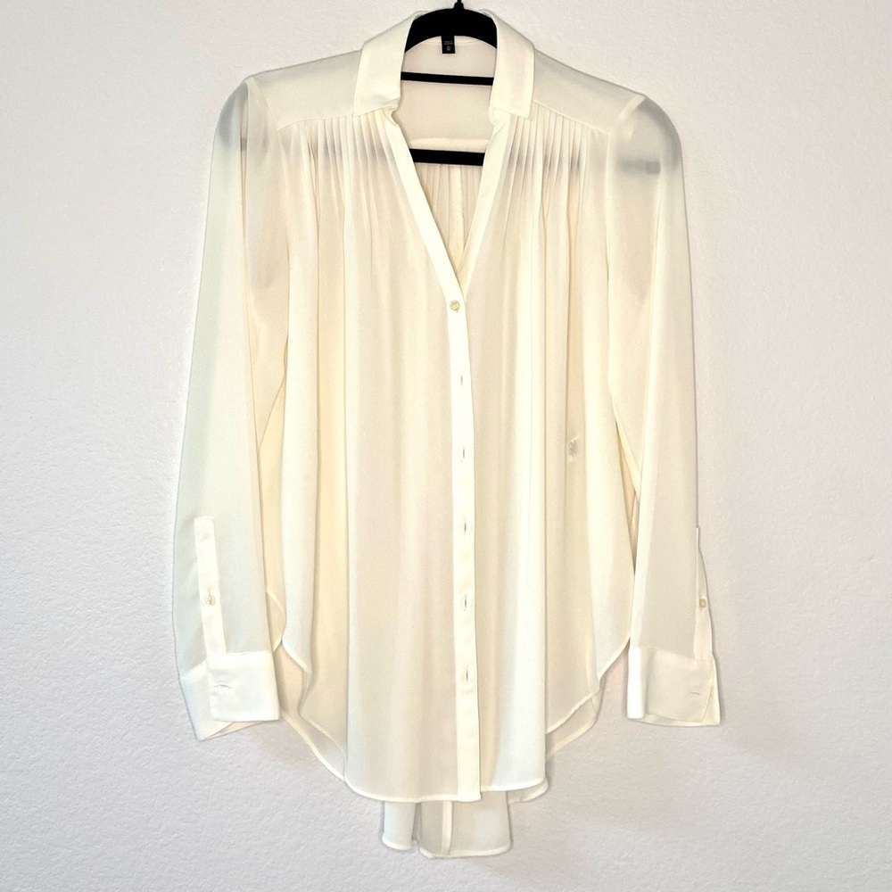 Preowned Express women’s blouse size XS extra small